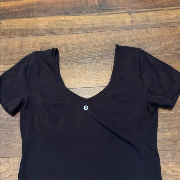 Lululemon Black Align Tee Size 8 - Picture 2 of 2